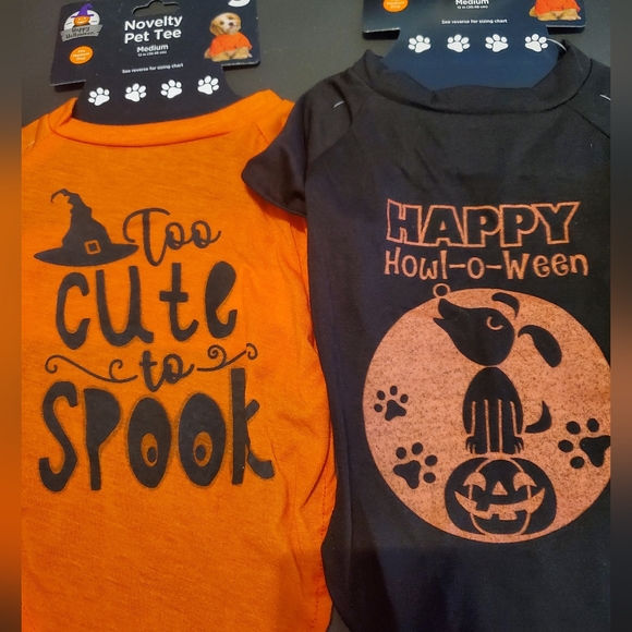 Other - 2 Dog Pet Tee Size Medium Halloween